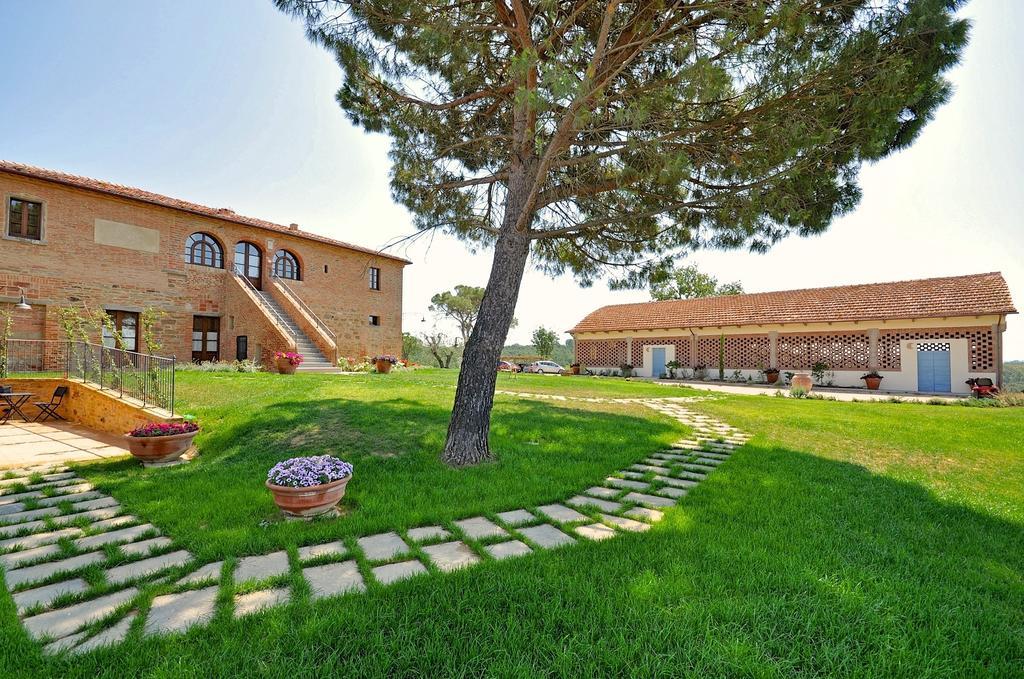 Romina By Posarellivillas Valiano Exterior photo