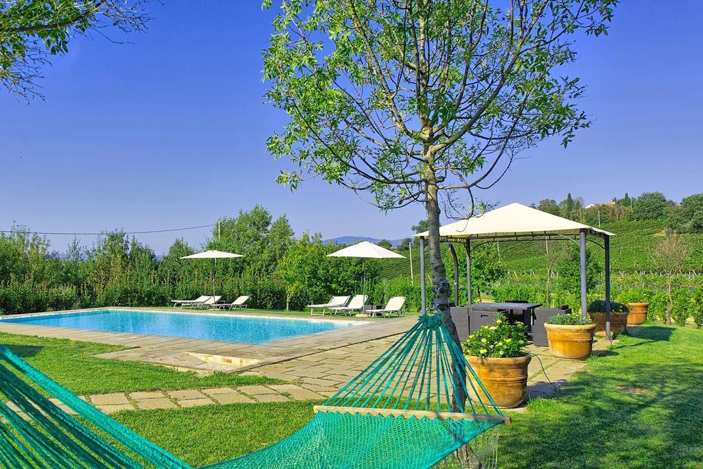 Romina By Posarellivillas Valiano Exterior photo