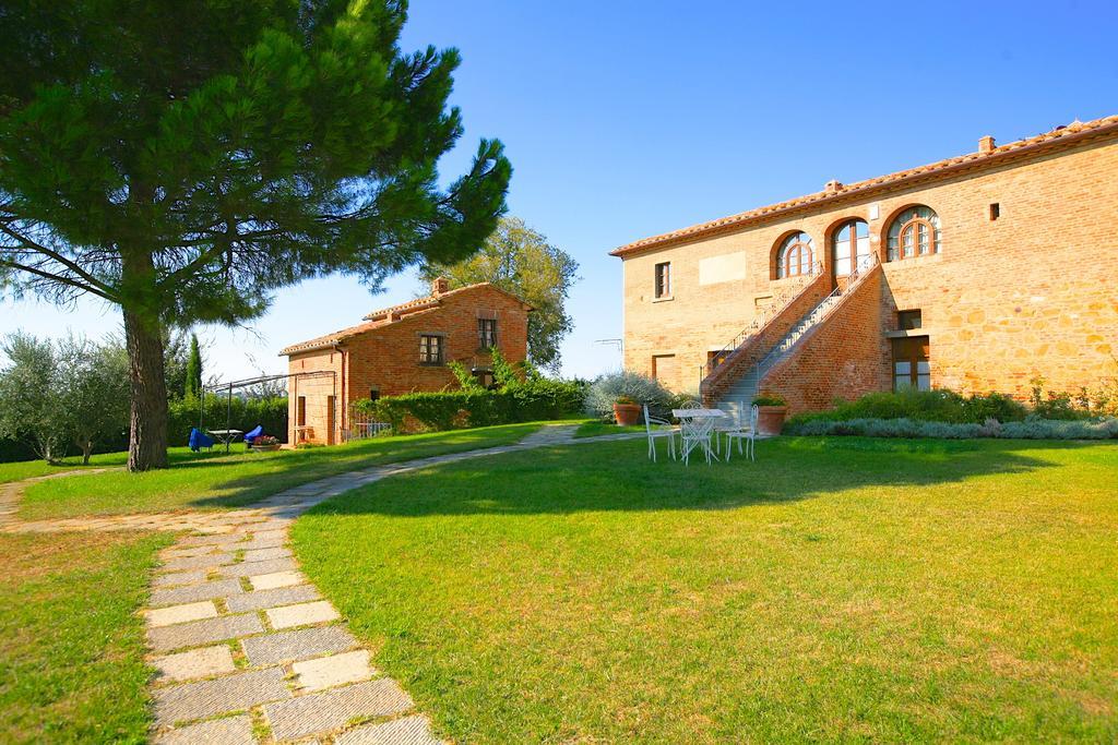 Romina By Posarellivillas Valiano Exterior photo